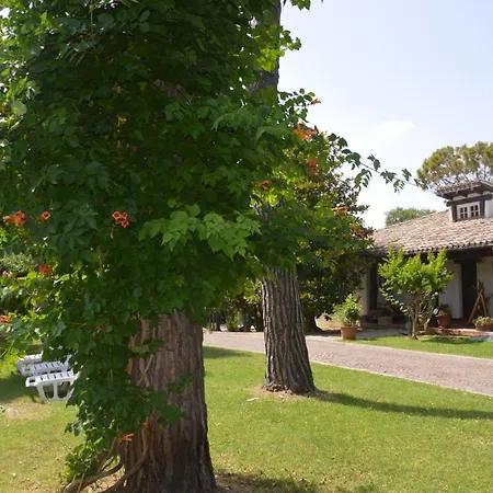 Lupidi Bed and breakfast