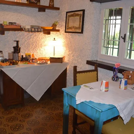 Lupidi Bed & Breakfast 3*