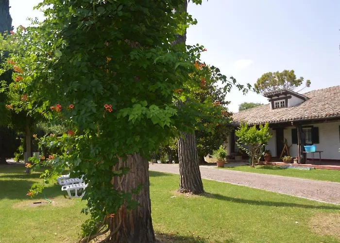 Lupidi Bed & Breakfast