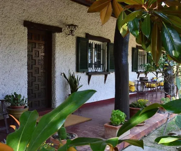 Lupidi Bed & Breakfast 3*